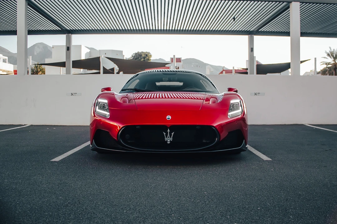 2022 Maserati MC20 - Image 13 of 31