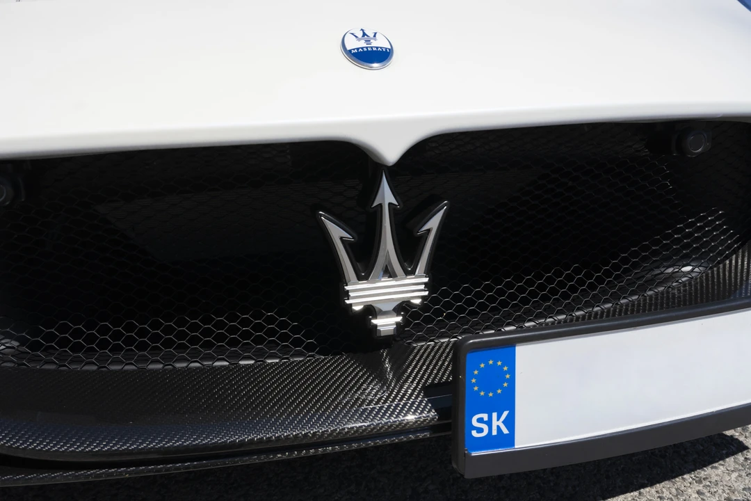 2022 Maserati MC20 - Image 13 of 31