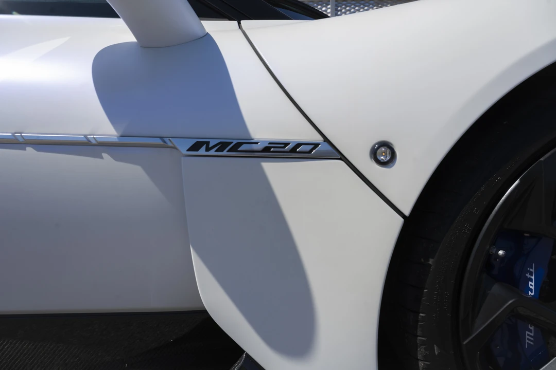 2022 Maserati MC20 - Image 20 of 31