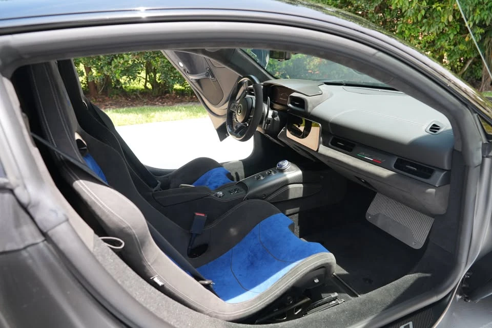 2022 Maserati MC20 - Image 11 of 18