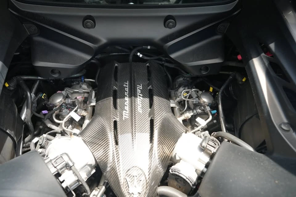 2022 Maserati MC20 - Image 15 of 18