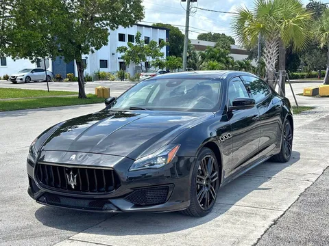 2022 Maserati Quattroporte Modena Sedan 4D