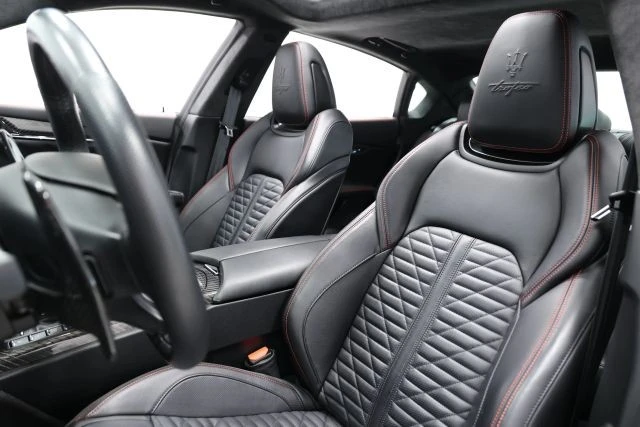 2022 Maserati Quattroporte 6th Gen - Image 16 of 31