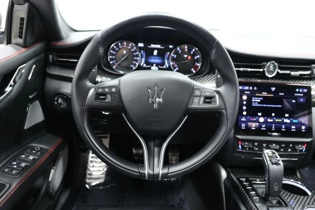 2022 Maserati Quattroporte 6th Gen - Image 24 of 31