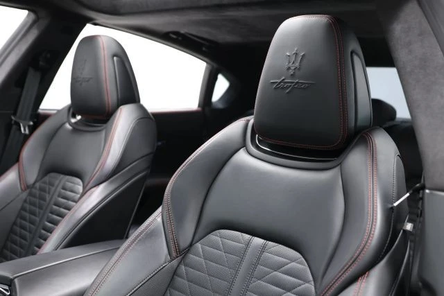 2022 Maserati Quattroporte 6th Gen - Image 17 of 31