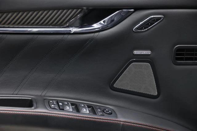 2022 Maserati Quattroporte 6th Gen - Image 10 of 31