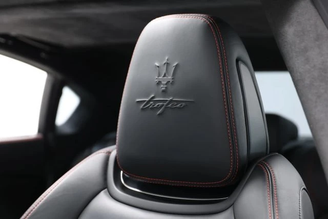 2022 Maserati Quattroporte 6th Gen - Image 18 of 31