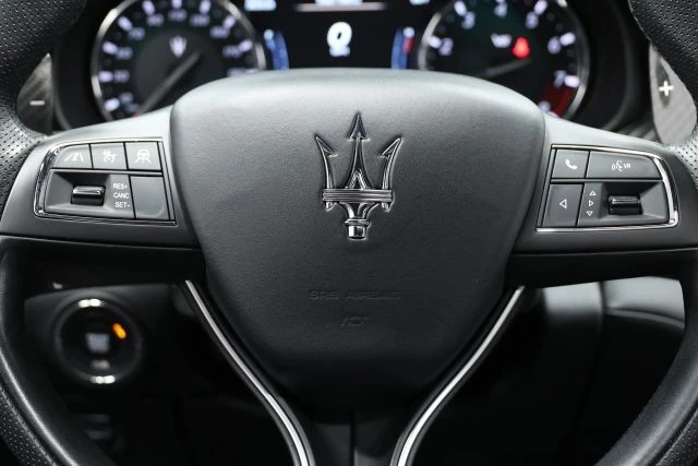 2022 Maserati Quattroporte 6th Gen - Image 25 of 31