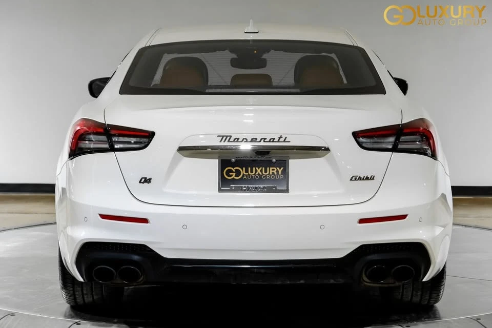 2022 Maserati Ghibli 3rd Gen - Image 11 of 18
