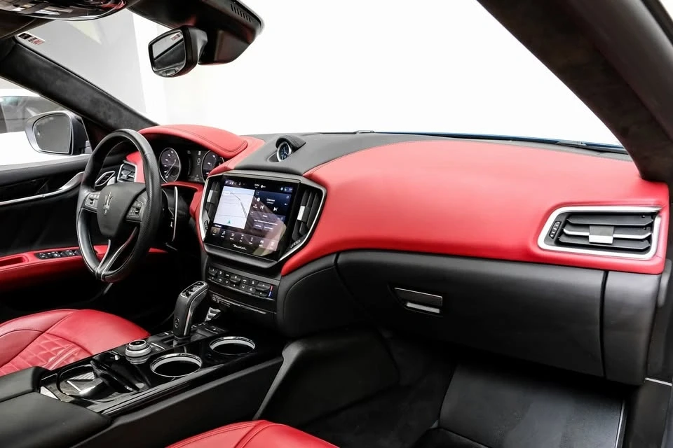 2022 Maserati Ghibli 3rd Gen - Image 17 of 19