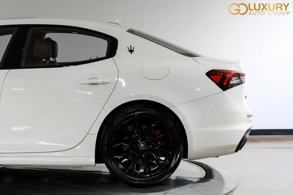 2022 Maserati Ghibli 3rd Gen - Image 14 of 18
