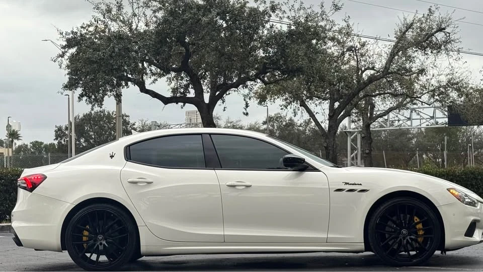 2022 Maserati Ghibli 3rd Gen - Image 4 of 18