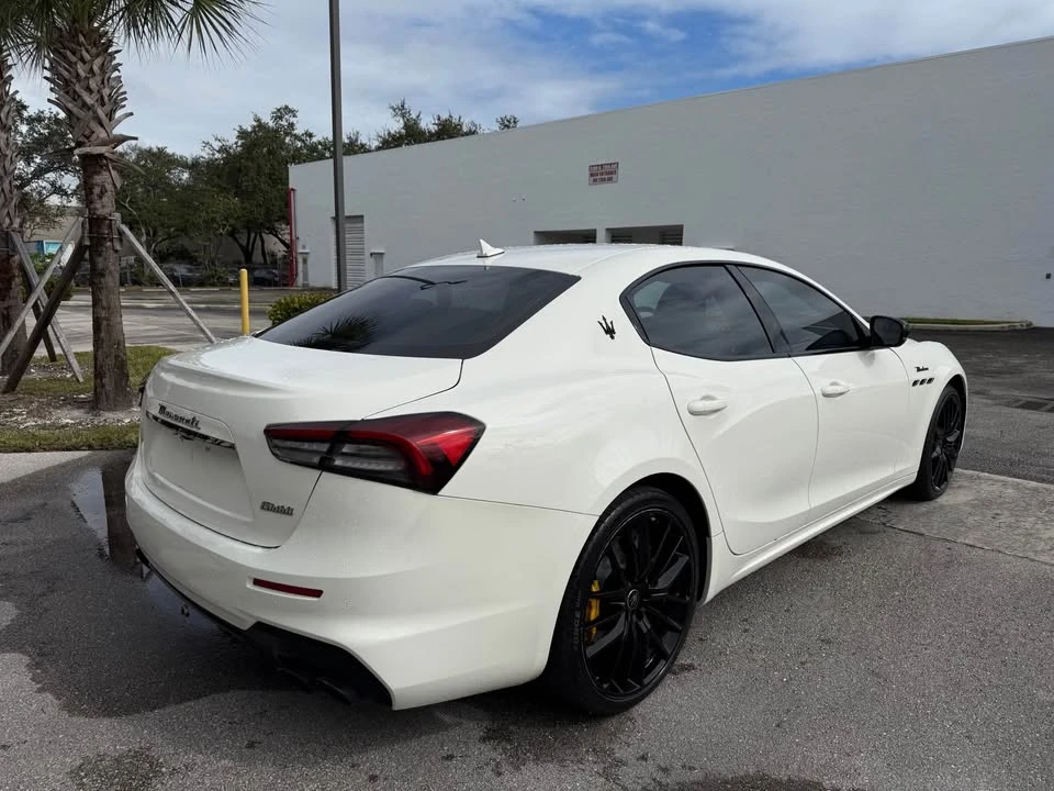 2022 Maserati Ghibli 3rd Gen - Image 13 of 17