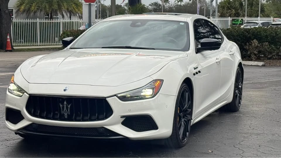 2022 Maserati Ghibli 3rd Gen - Image 3 of 18