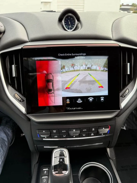 2022 Maserati Ghibli 3rd Gen - Image 15 of 17
