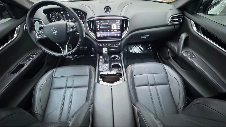 2022 Maserati Ghibli 3rd Gen - Image 17 of 18