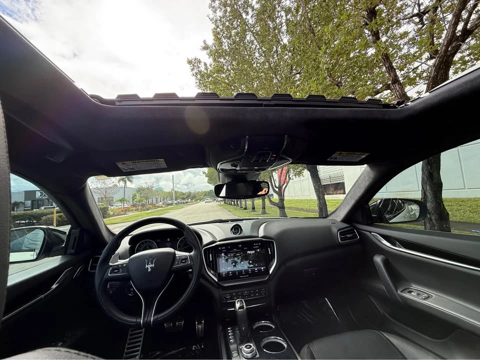 2022 Maserati Ghibli 3rd Gen - Image 9 of 17