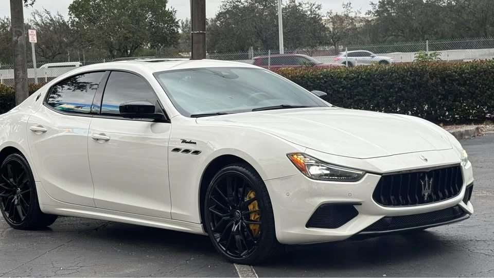 2022 Maserati Ghibli 3rd Gen - Image 8 of 18