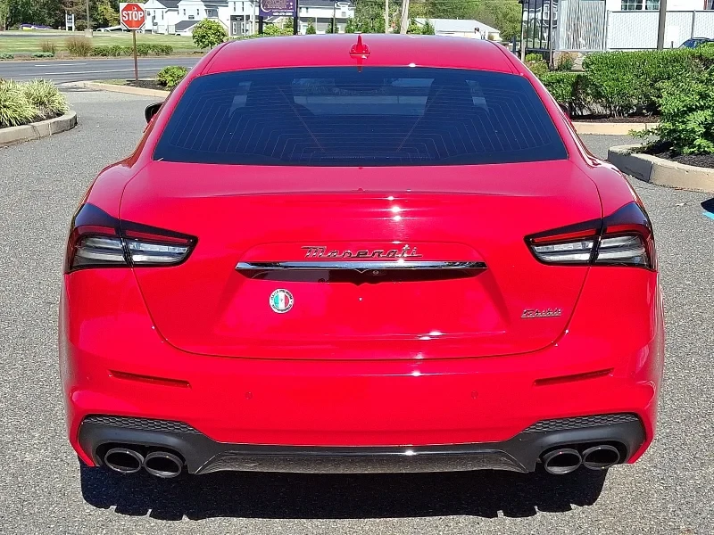 2022 Maserati Ghibli 3rd Gen - Image 4 of 11