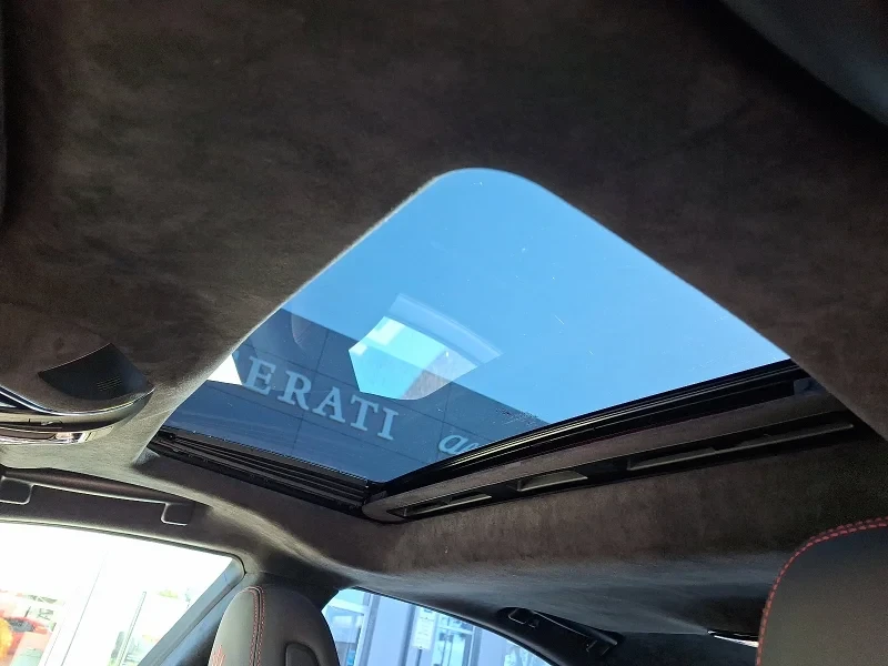 2022 Maserati Ghibli 3rd Gen - Image 9 of 11