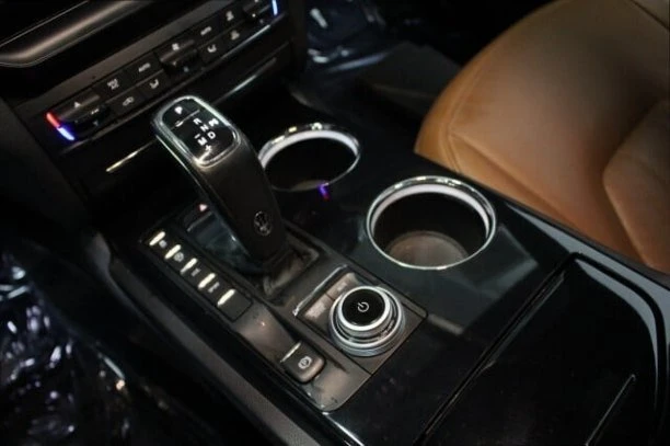 2022 Maserati Ghibli 3rd Gen - Image 16 of 19