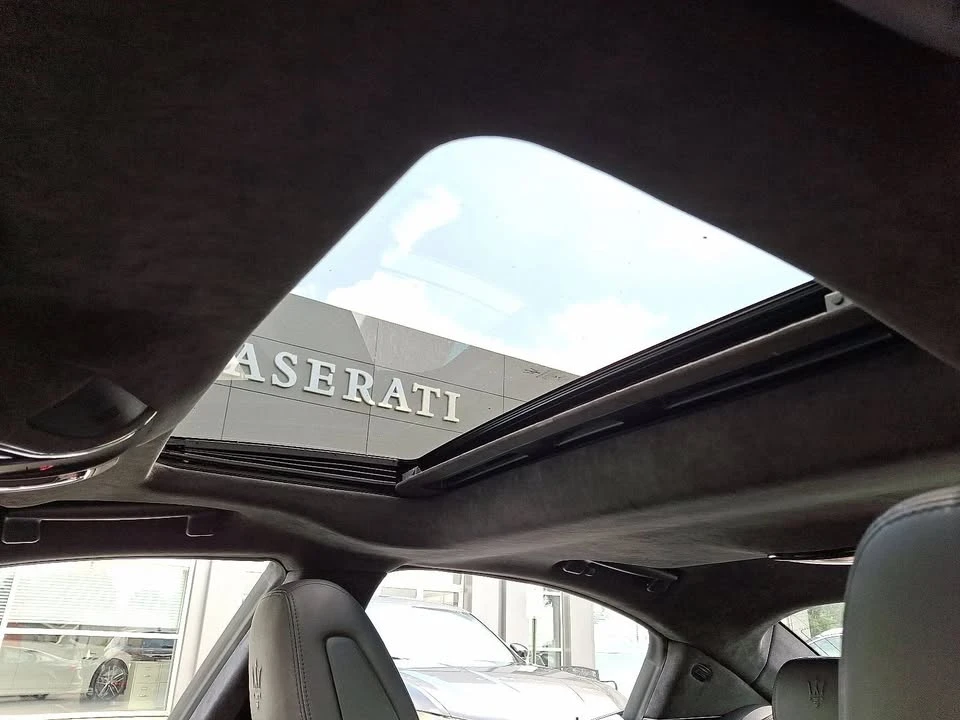 2022 Maserati Ghibli 3rd Gen - Image 11 of 12