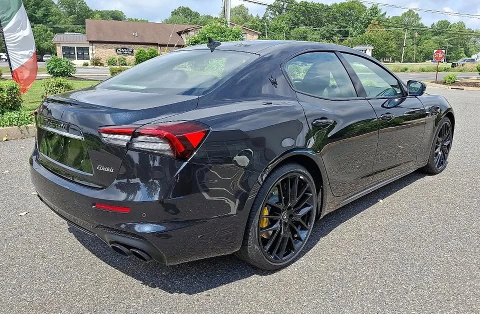 2022 Maserati Ghibli 3rd Gen - Image 4 of 12