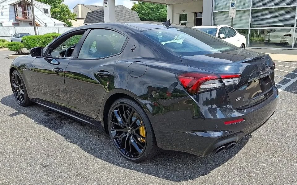 2022 Maserati Ghibli 3rd Gen - Image 6 of 12