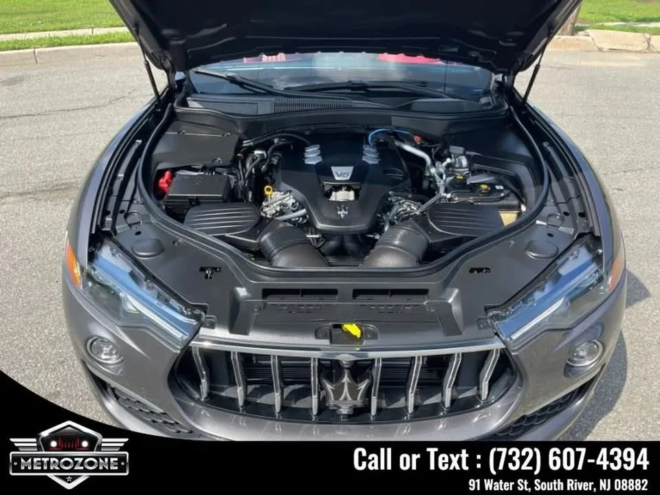 2022 Maserati Levante - Image 15 of 20