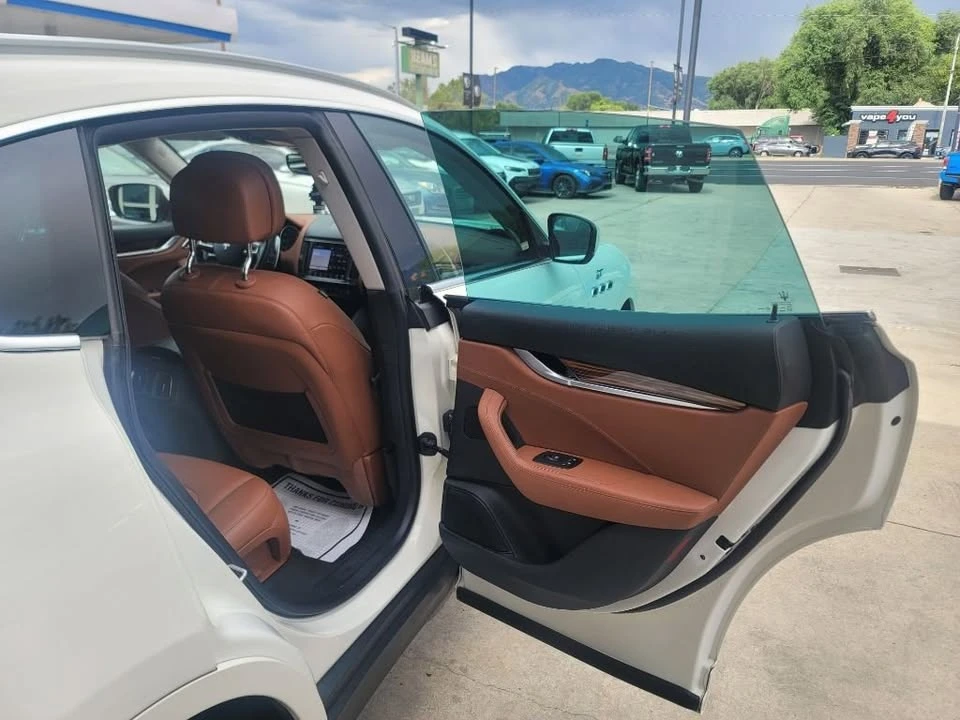 2022 Maserati Levante - Image 9 of 19