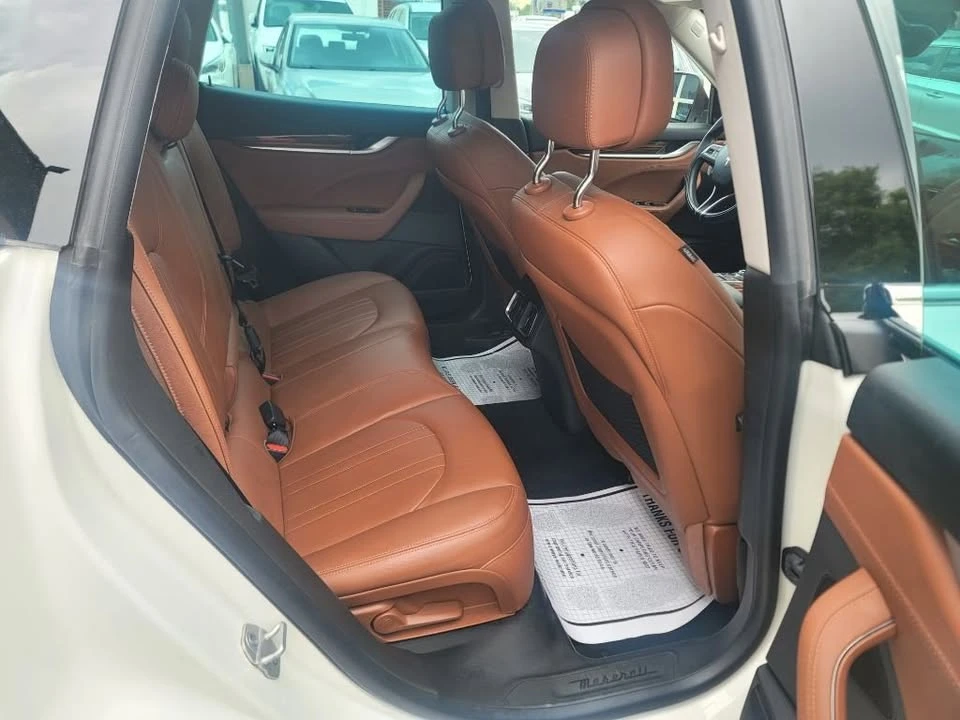 2022 Maserati Levante - Image 12 of 19