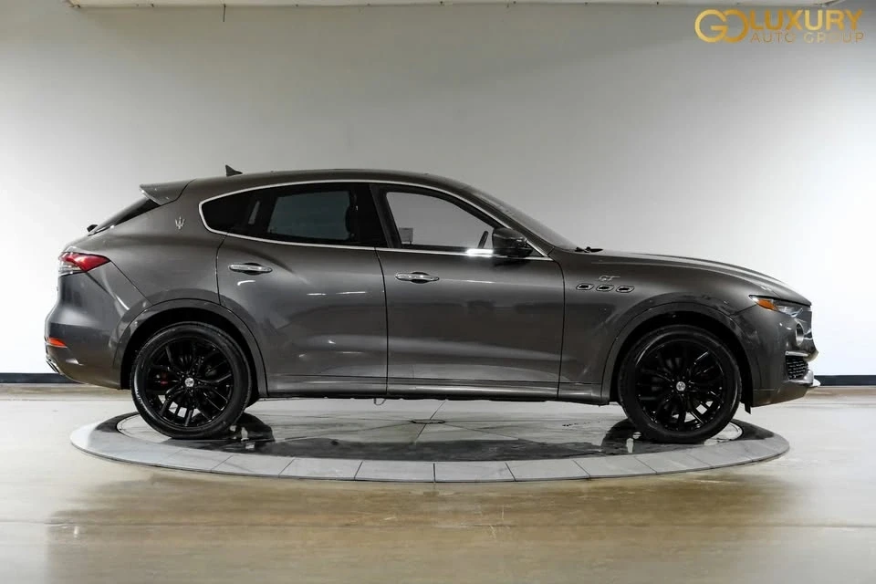 2022 Maserati Levante - Image 9 of 19