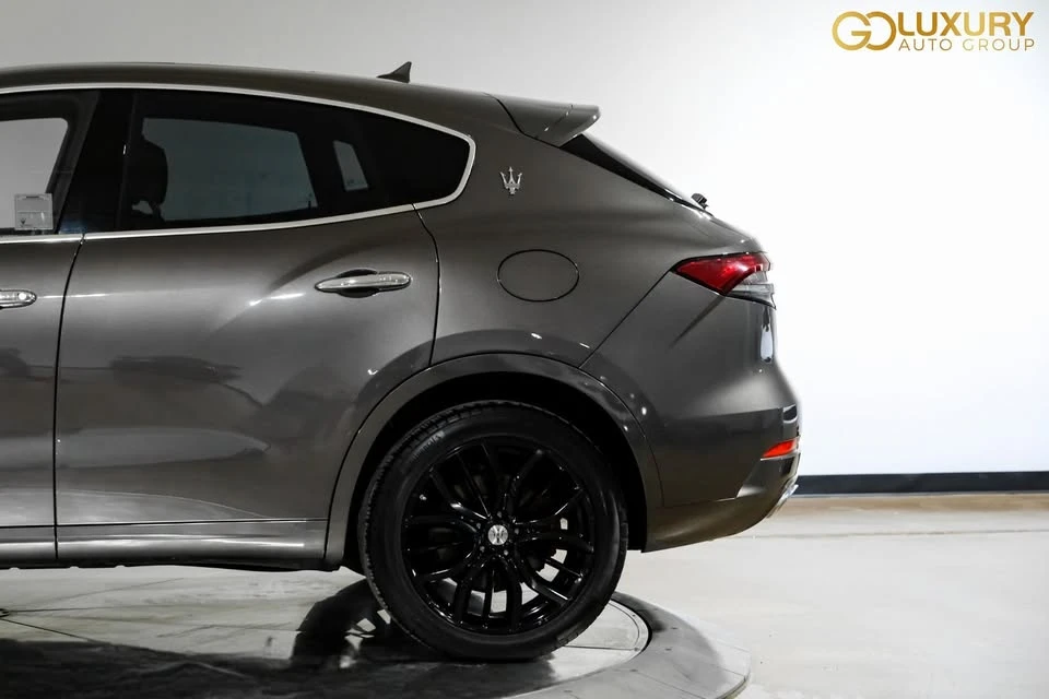 2022 Maserati Levante - Image 15 of 19