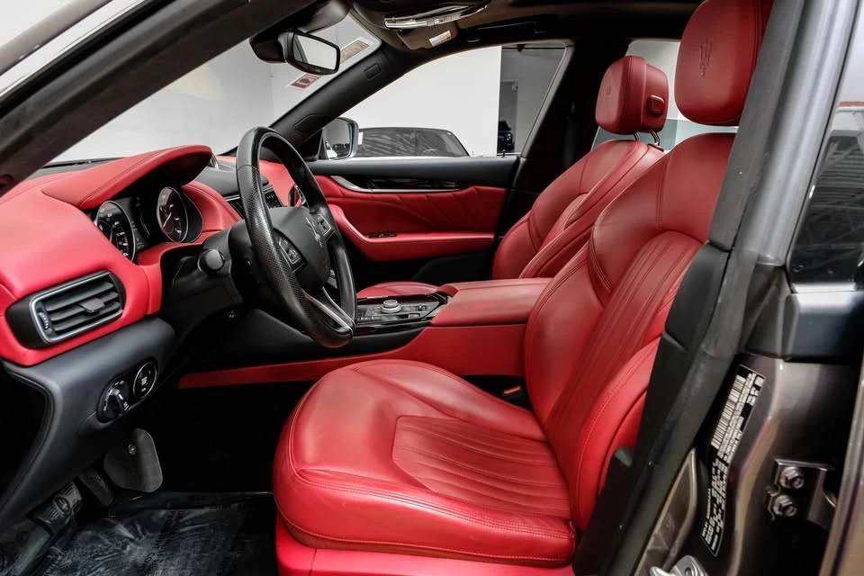 2022 Maserati Levante - Image 4 of 19