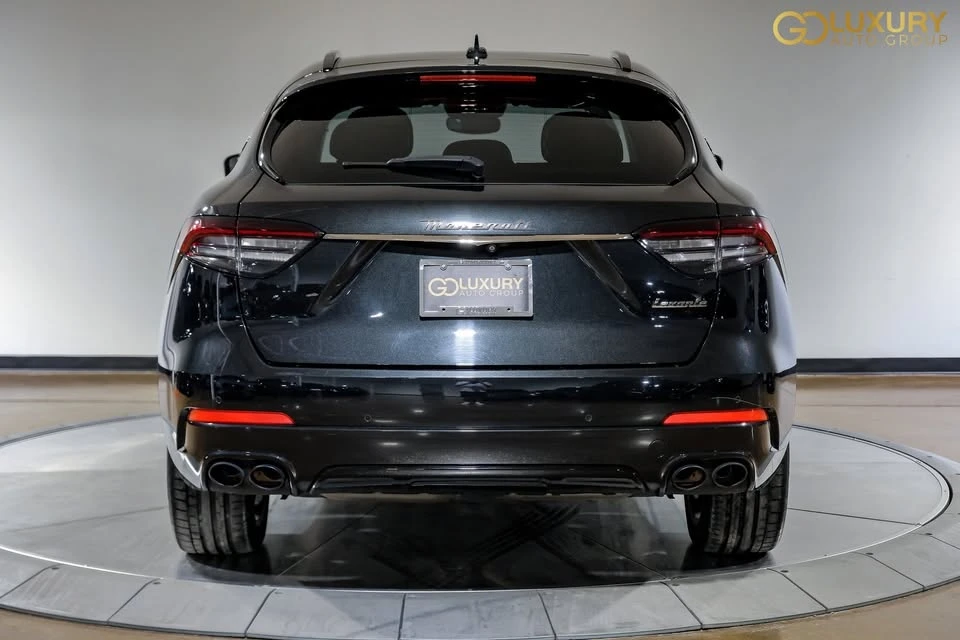 2022 Maserati Levante - Image 12 of 18