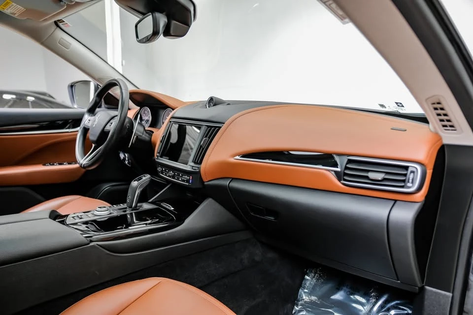 2022 Maserati Levante - Image 18 of 18