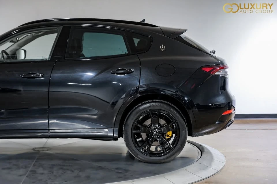 2022 Maserati Levante - Image 16 of 18