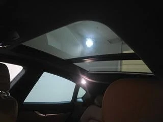2022 Maserati Levante - Image 3 of 7