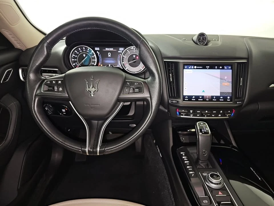 2022 Maserati Levante - Image 5 of 8