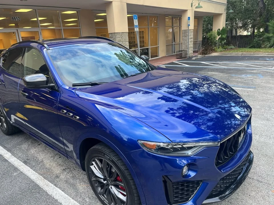 2022 Maserati Levante - Image 2 of 20