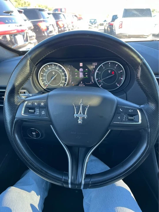 2022 Maserati Levante - Image 14 of 15