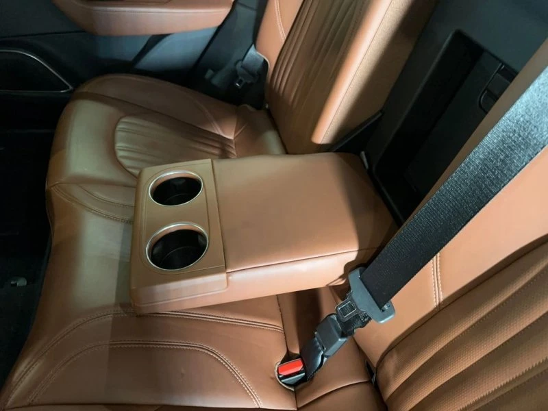 2022 Maserati Levante - Image 15 of 17