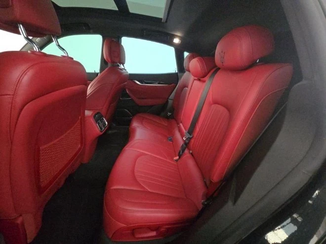 2022 Maserati Levante - Image 6 of 7