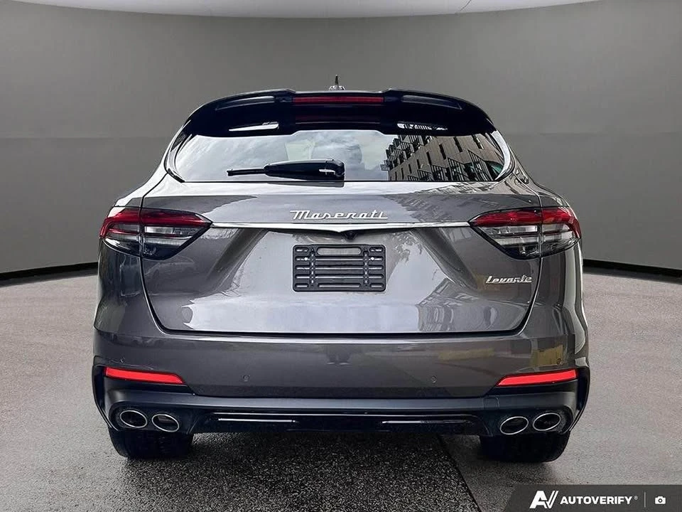 2022 Maserati Levante - Image 3 of 20