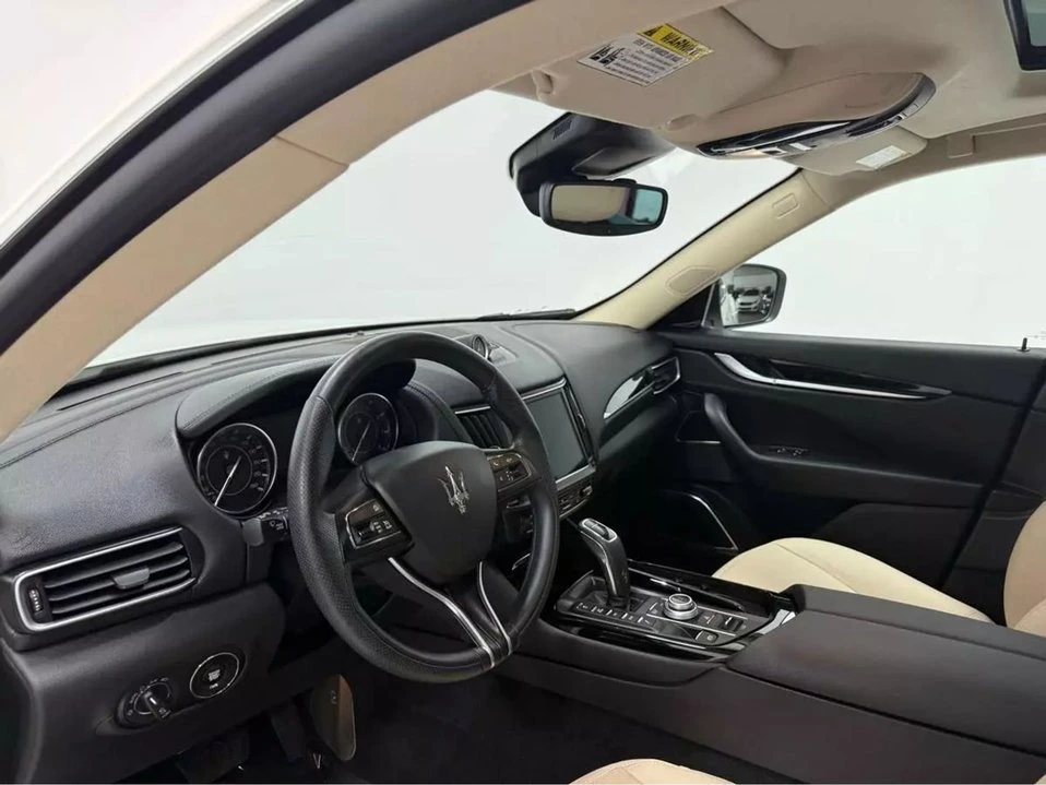 2022 Maserati Levante - Image 11 of 20
