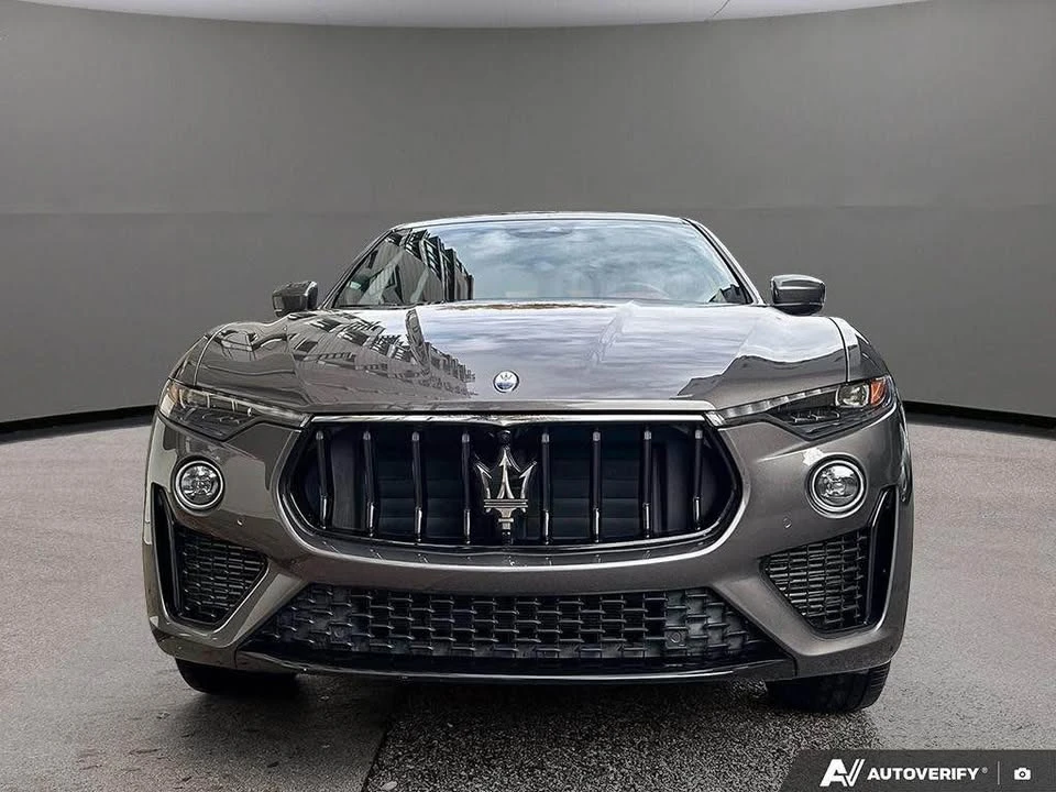 2022 Maserati Levante - Image 2 of 20