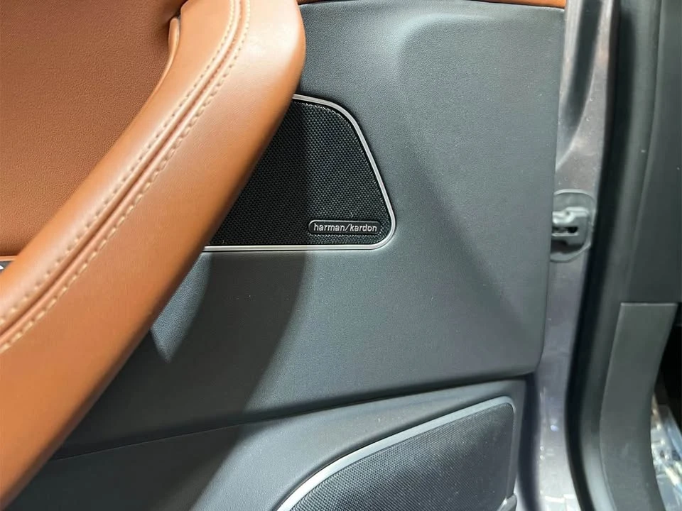2022 Maserati Levante - Image 7 of 10