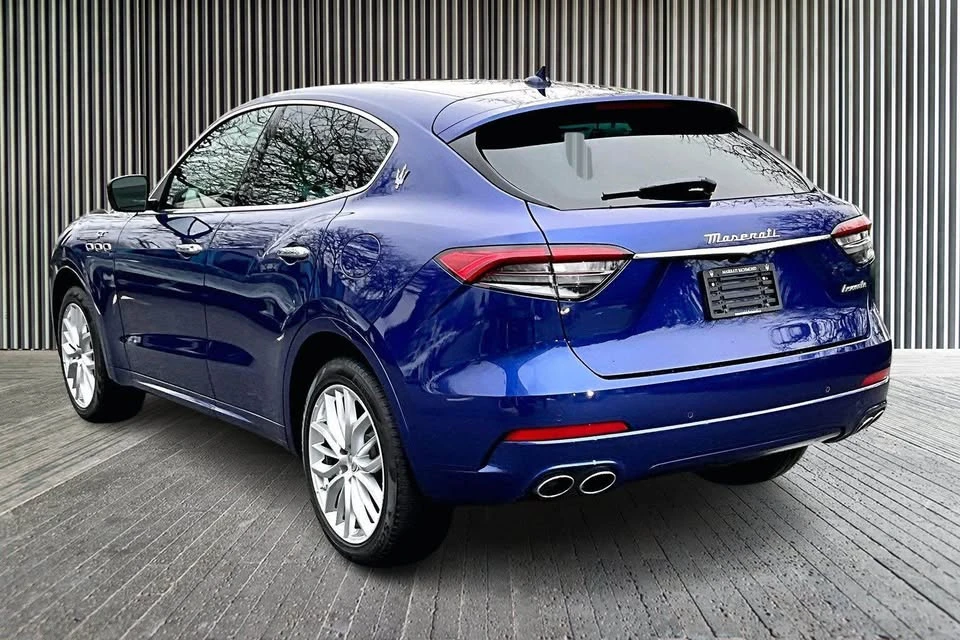 2022 Maserati Levante - Image 4 of 10