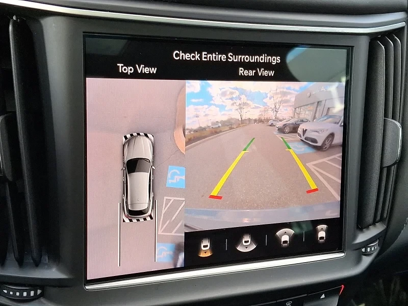 2022 Maserati Levante - Image 10 of 12