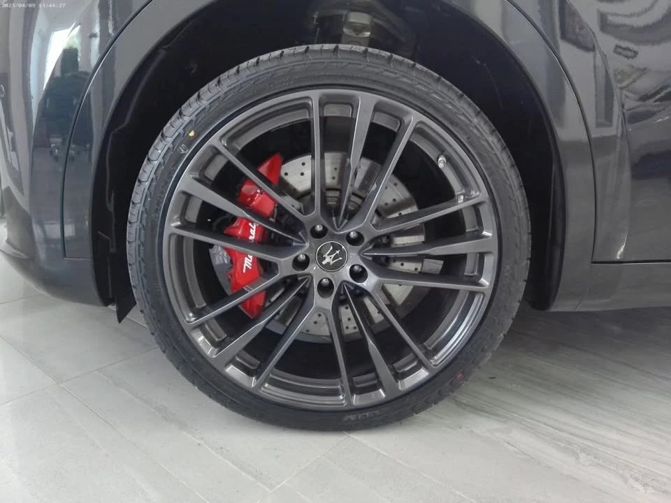 2022 Maserati Levante - Image 9 of 20